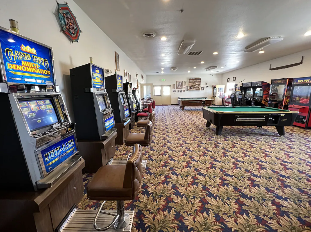 Find your stylish getaway at Border Inn Casino